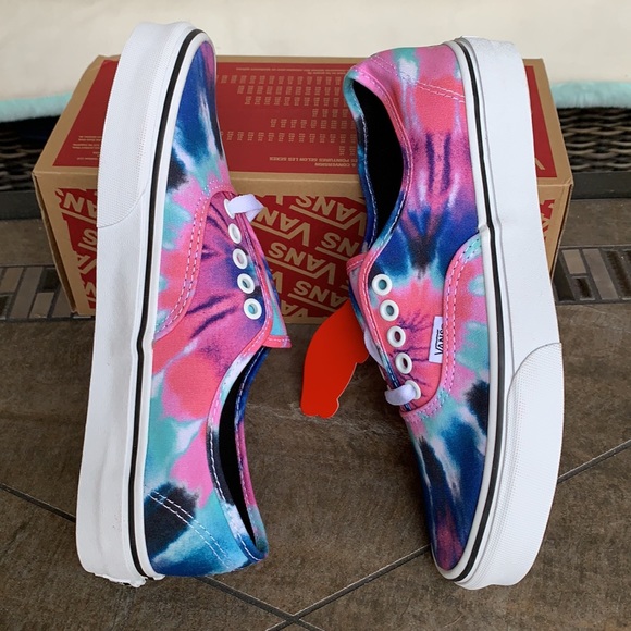 VANS AUTHENTIC TIE DYE MULTI/TRUE WHITE WMNS - Picture 8 of 15